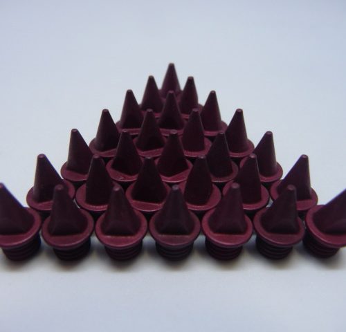 7mm Red – Lite Pyramid Tree Spikes